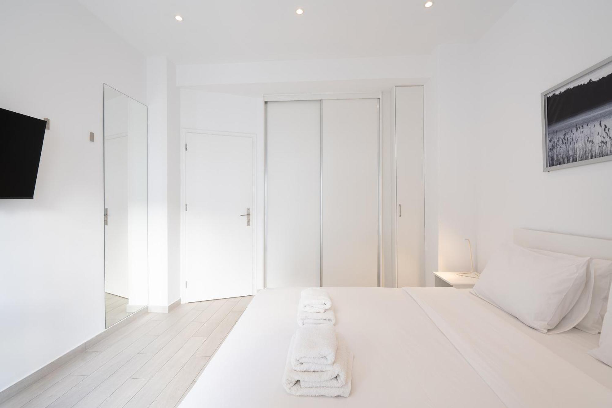 Stunning Cozy Apartment In Athene Buitenkant foto