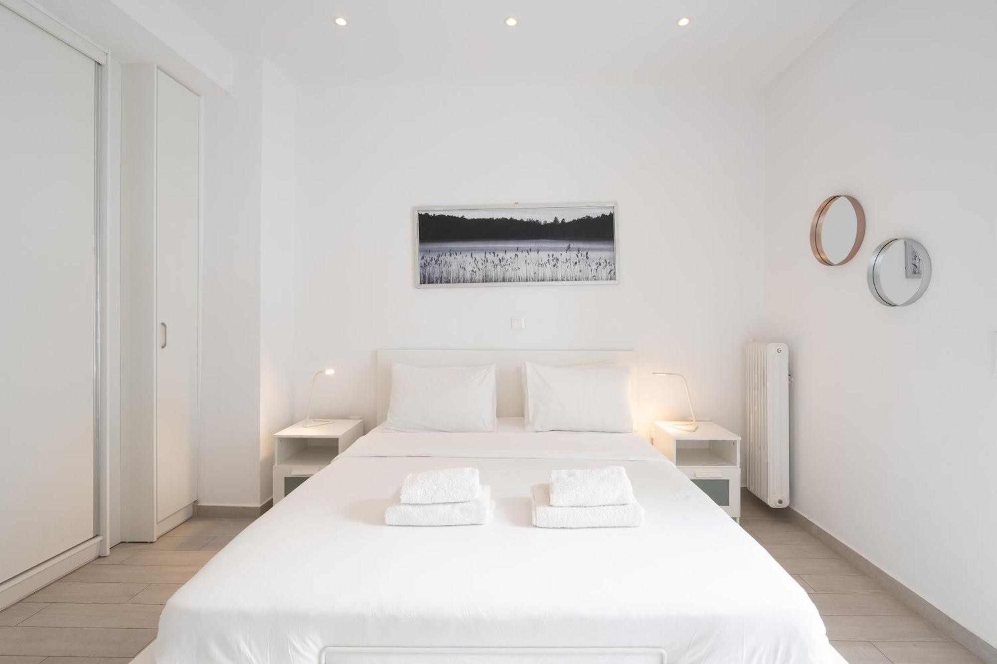 Stunning Cozy Apartment In Athene Buitenkant foto